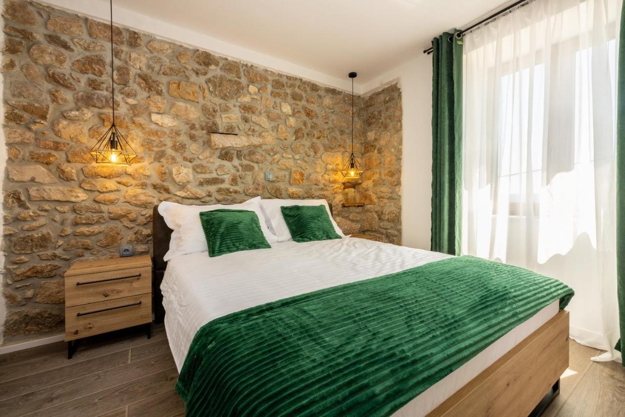 Villa Antani With Heated Pool, Sauna & Jacuzzi Цриквеница Экстерьер фото