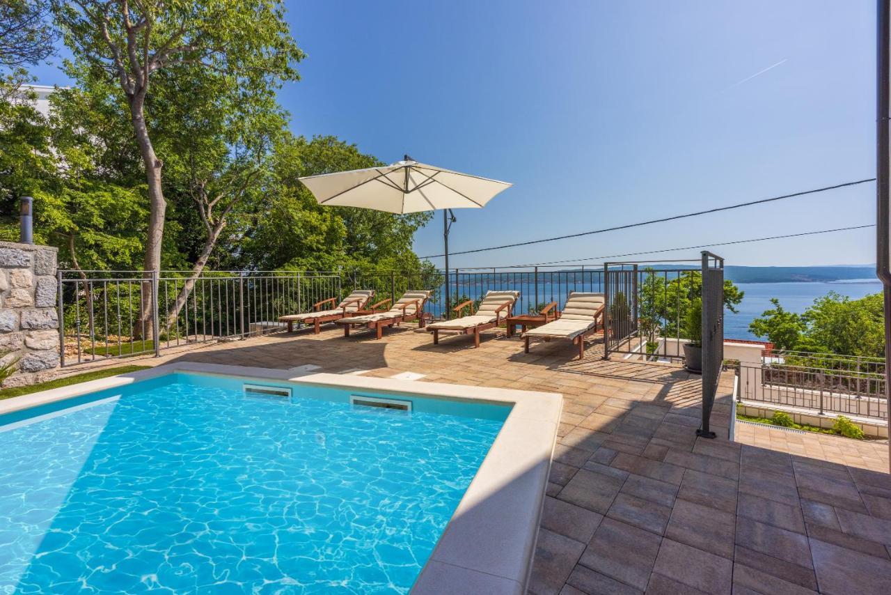 Villa Antani With Heated Pool, Sauna & Jacuzzi Цриквеница Экстерьер фото